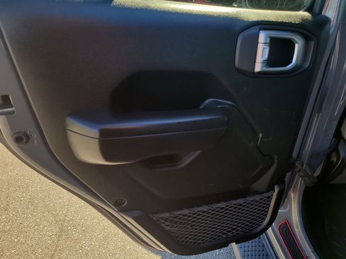 Used 2020 Jeep Wrangler Unlimited Rubicon image 9