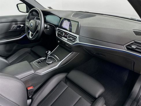 Used 2022 BMW 330i xDrive Sedan w/ Driving Assistance Package image 30