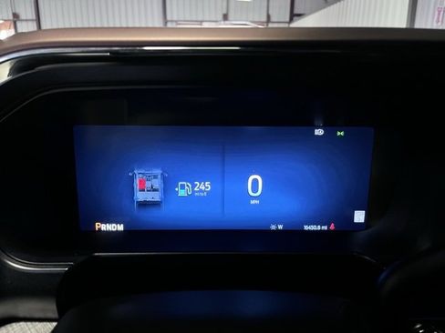 Used 2025 Ford F250 King Ranch w/ FX4 Off-Road Package image 18