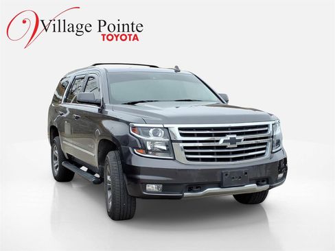 Used 2017 Chevrolet Tahoe LT image 3