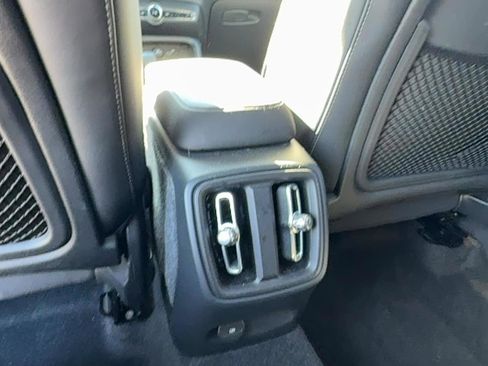 Certified 2023 Volvo C40 Recharge Core w/ Protection Package Premier image 15