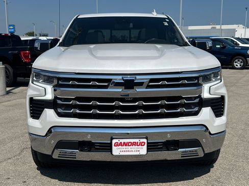 Certified 2023 Chevrolet Silverado 1500 LTZ w/ LTZ Premium Package AWD/4WD image 3