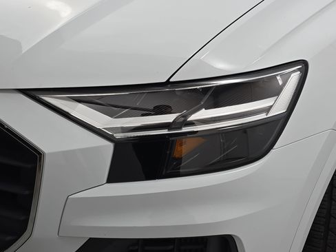 Used 2022 Audi Q8 Premium w/ Convenience Package image 32