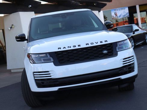 Used 2018 Land Rover Range Rover HSE image 2