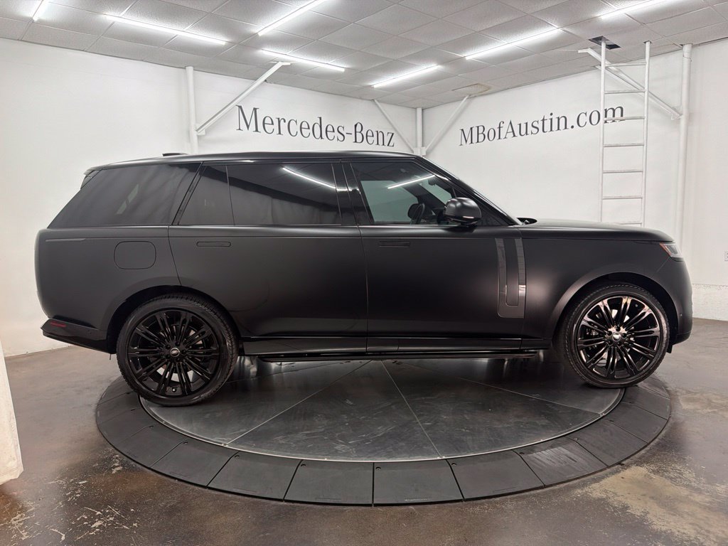 Used 2024 Land Rover Range Rover Long Wheelbase SE AWD/4WD image 8