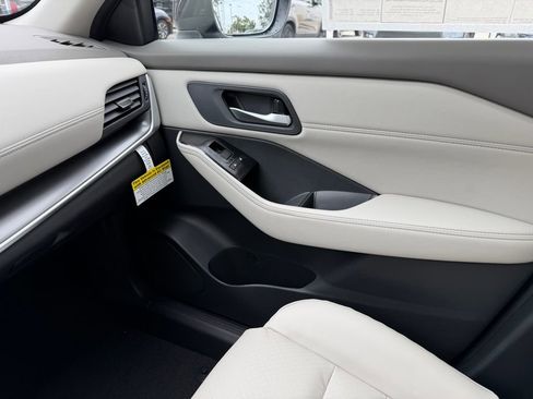 New 2026 Nissan Rogue SV image 29