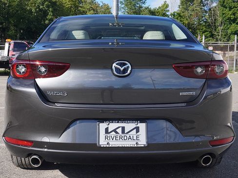 Used 2024 MAZDA MAZDA3 s FWD image 12