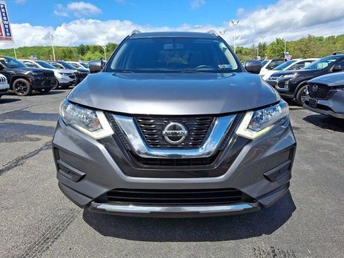Used 2018 Nissan Rogue SV w/ Sun & Sound Touring Package AWD/4WD image 2