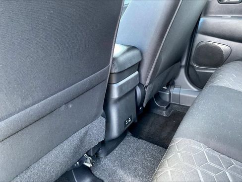 Used 2022 Mitsubishi Outlander Sport LE FWD image 10