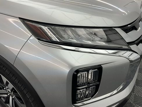 Used 2020 Mitsubishi Outlander Sport AWD image 23