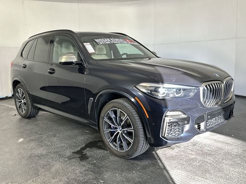 Used 2020 BMW X5 M50i w/ Premium Package image 2
