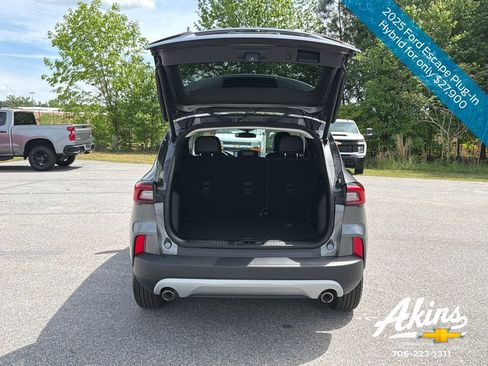 Used 2025 Ford Escape SE FWD image 7