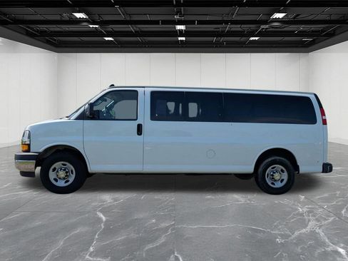 Used 2024 Chevrolet Express 3500 LT w/ LT Preferred Equipment Group RWD image 2