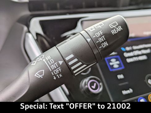 Used 2023 Chevrolet Bolt EUV LT image 30