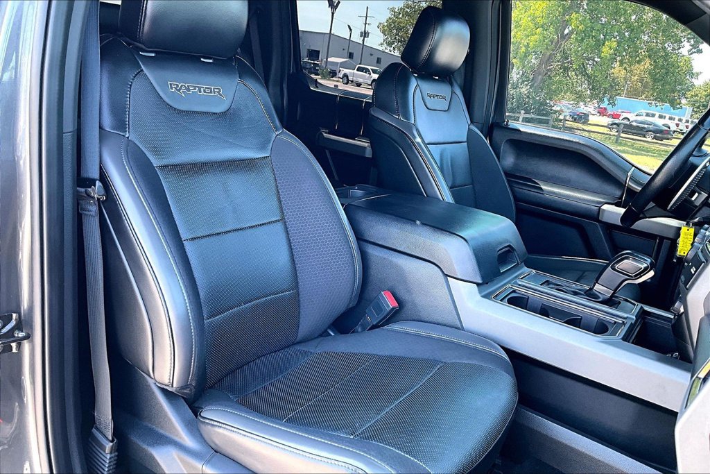 Used 2019 Ford F150 Raptor AWD/4WD image 7