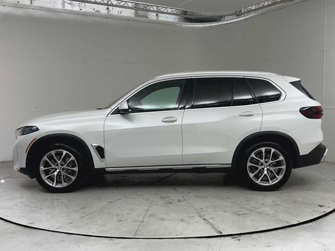 Used 2024 BMW X5 xDrive40i w/ Premium Package AWD/4WD image 5