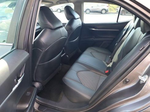 Used 2024 Toyota Camry SE image 20