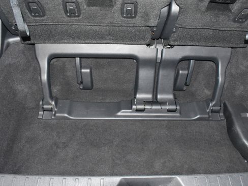 Used 2025 Toyota Sienna XLE FWD image 36
