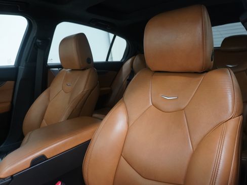 Used 2023 Cadillac CT5 V w/ Platinum Package RWD image 12