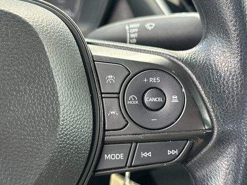 Used 2024 Toyota Corolla LE FWD image 36