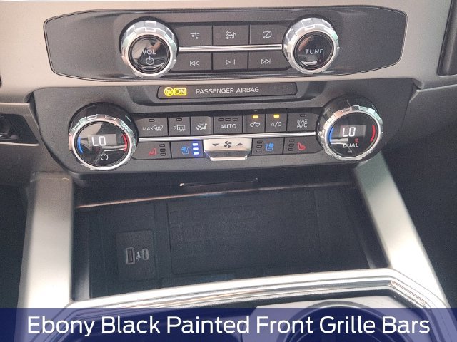 Used 2022 Ford F350 Lariat w/ Tremor Off-Road Package AWD/4WD image 24