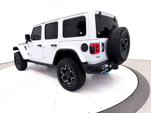 Used 2022 Jeep Wrangler Unlimited Rubicon 4xe w/ Steel Bumper Group AWD/4WD image 18