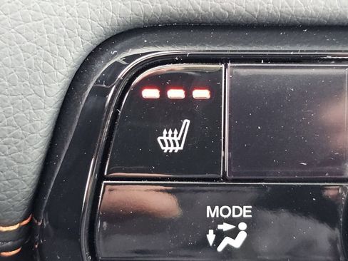 Certified 2025 Honda Pilot TrailSport image 13