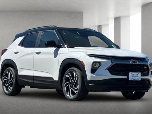 New 2026 Chevrolet TrailBlazer RS w/ Convenience Package FWD image 2