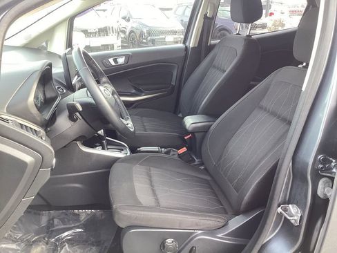 Used 2019 Ford EcoSport SE w/ SE Convenience Package image 12