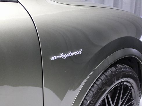 New 2026 Porsche Cayenne E-Hybrid image 20