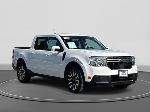 Used 2022 Ford Maverick Lariat w/ Lariat Luxury Package image 4