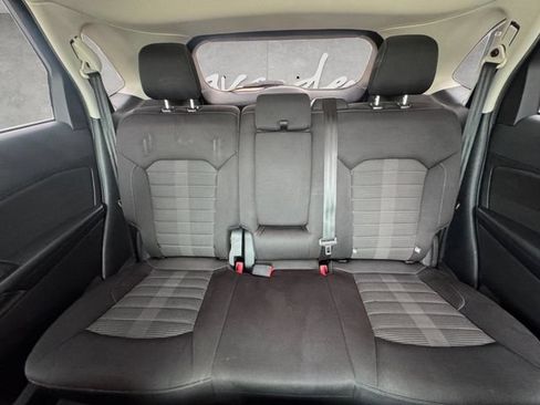 Used 2016 Ford Edge SEL FWD image 22