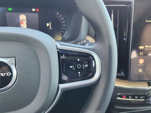 New 2026 Volvo XC60 B5 Core w/ Climate Package image 18