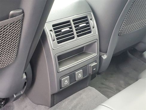 New 2026 Jaguar F-PACE R-Dynamic S image 31