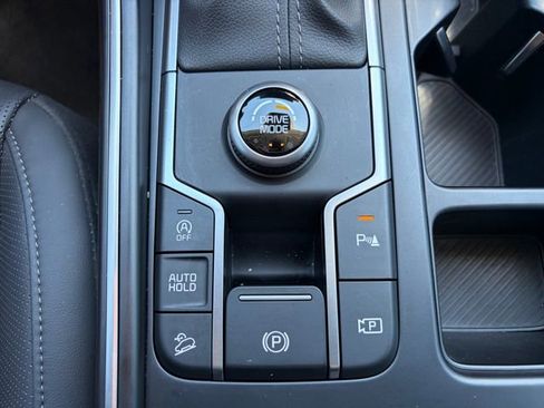 Certified 2025 Kia Sorento S FWD image 26