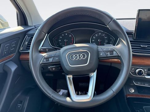Used 2023 Audi Q5 2.0T Premium w/ Convenience Package AWD/4WD image 11
