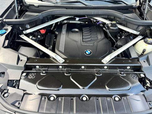 Used 2021 BMW X5 xDrive40i w/ Convenience Package image 21
