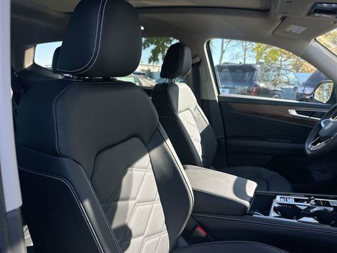 New 2026 Volkswagen Atlas SE image 53