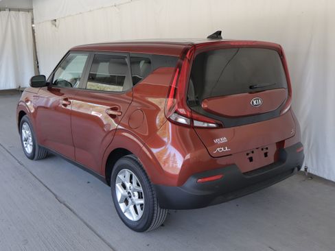 Used 2021 Kia Soul S image 20