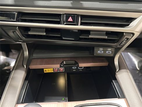 Used 2023 Lexus RX 350 Premium image 22