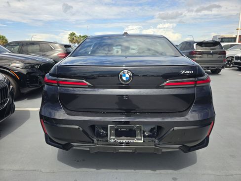 New 2026 BMW 740i RWD image 4