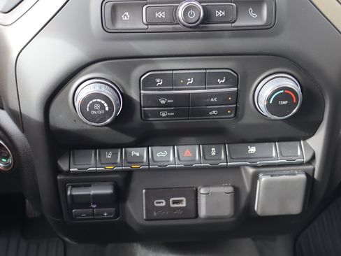 Certified 2025 Chevrolet Silverado 2500 Custom w/ Custom Value Package image 28