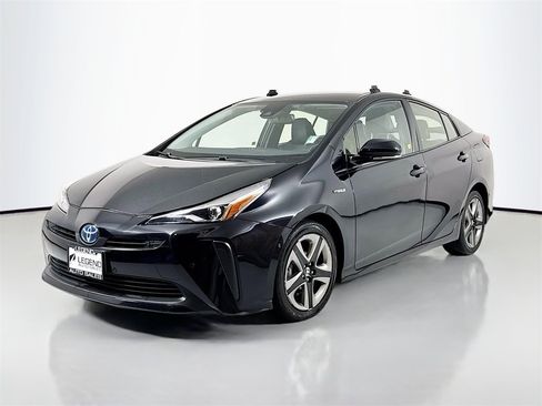 Used 2020 Toyota Prius XLE image 1