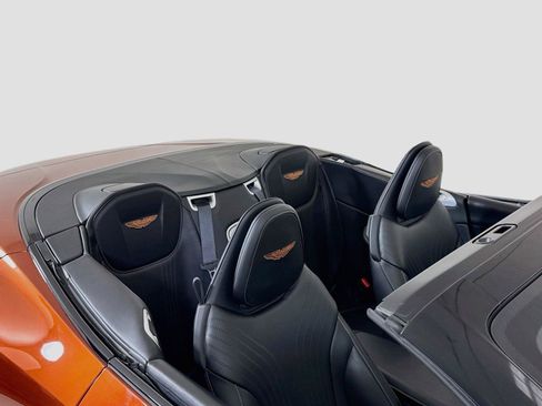 Used 2019 Aston Martin DB11 Volante RWD image 33