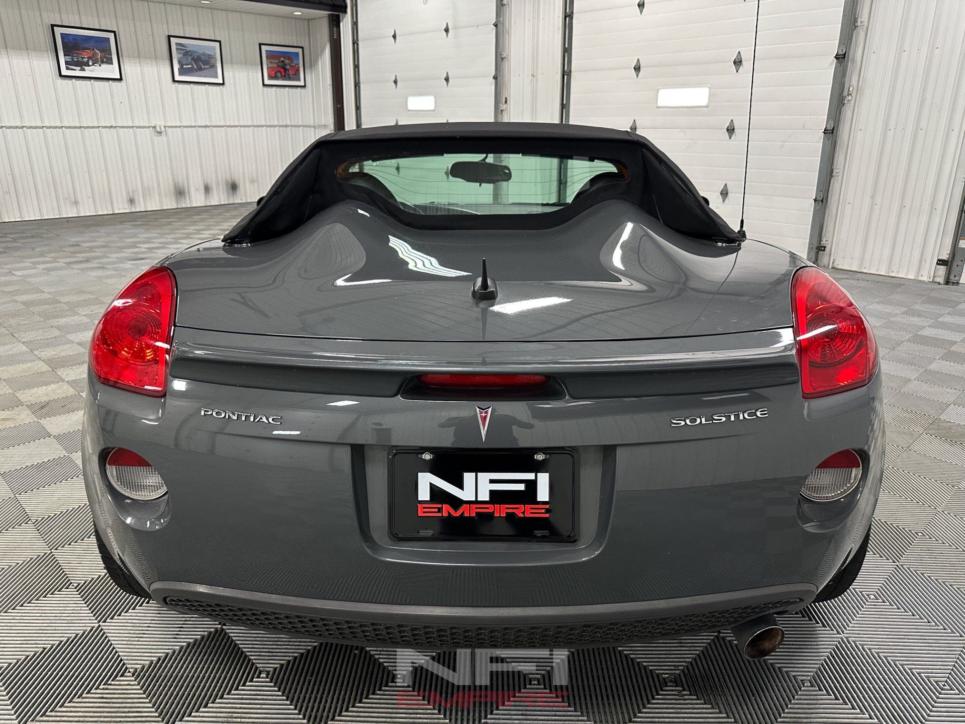 Used 2008 Pontiac Solstice Convertible w/ Premium Package RWD image 17
