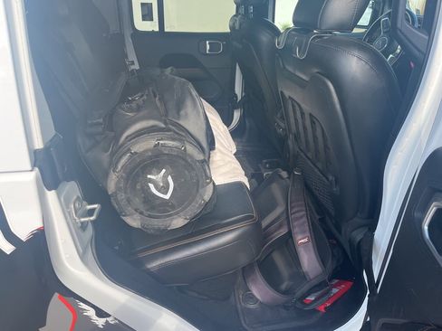 Used 2020 Jeep Gladiator Mojave image 7