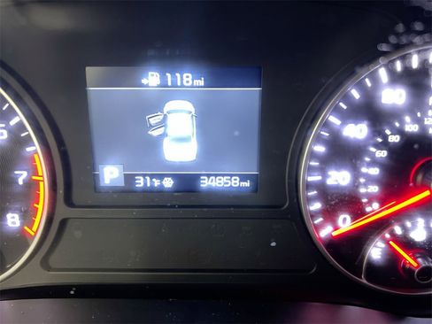 Used 2020 Kia Optima LX image 12