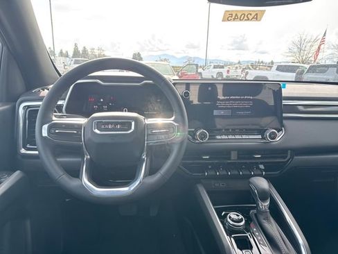 New 2026 GMC Canyon Elevation image 14