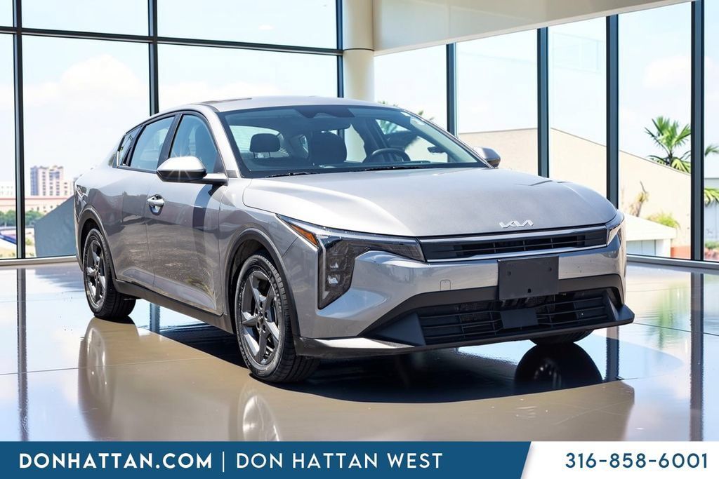 Used 2025 Kia K4 FWD image 22
