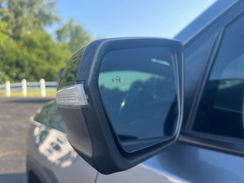 Used 2021 GMC Terrain SLE w/ Driver Convenience Package image 14